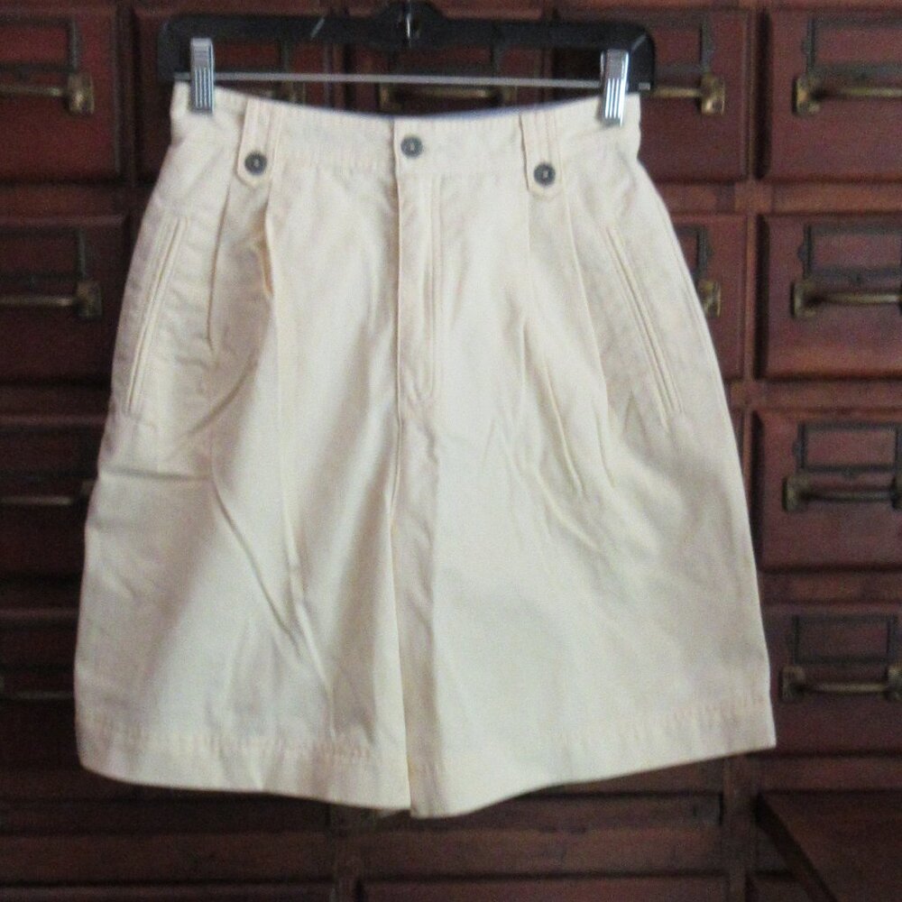 LIZ CLAIBORNE Yellow Cotton Shorts High Rise Size 4